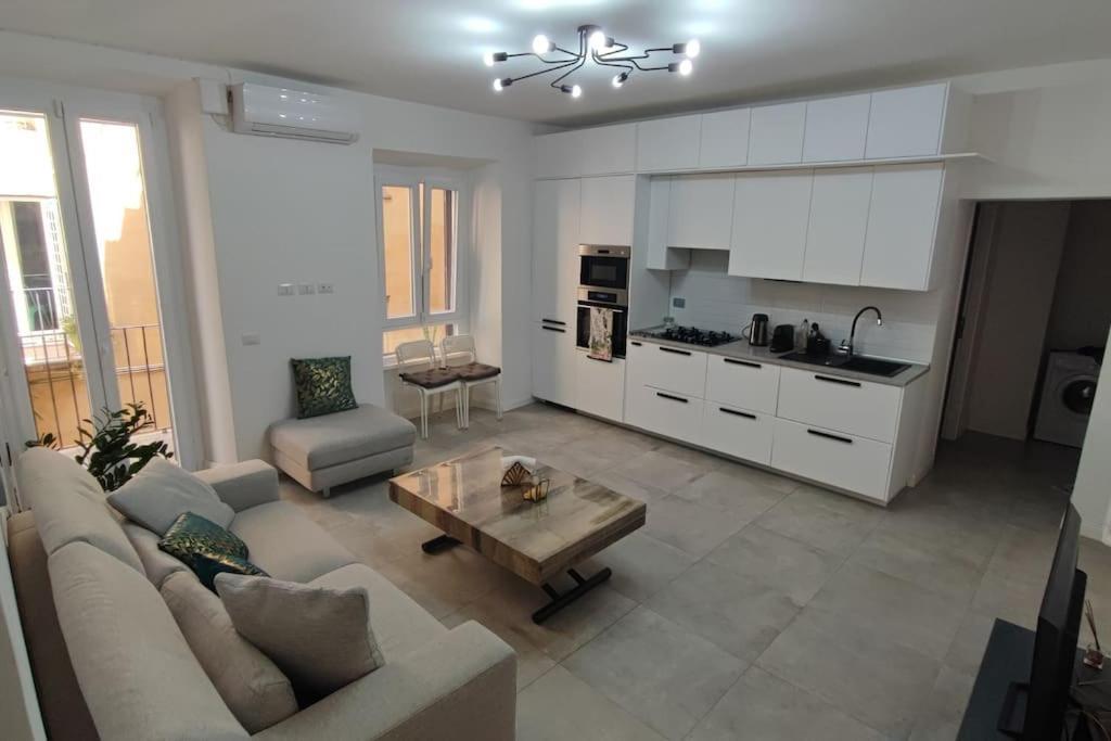 Samdom's Station Termini Apartment Rome